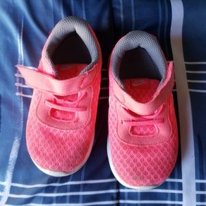 Nike girls shoes